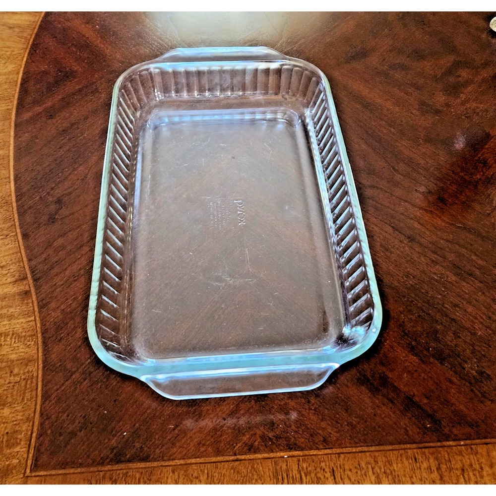 Pyrex Clear Glass Rectangular Baking Dish w/Handles 3qt Oven Safe 13x9x2